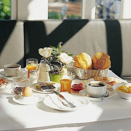 Hotel Romantik Im Röhl Timmendorfer Strand